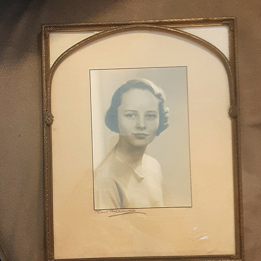 Original Pearl Freeman Photograph, signed